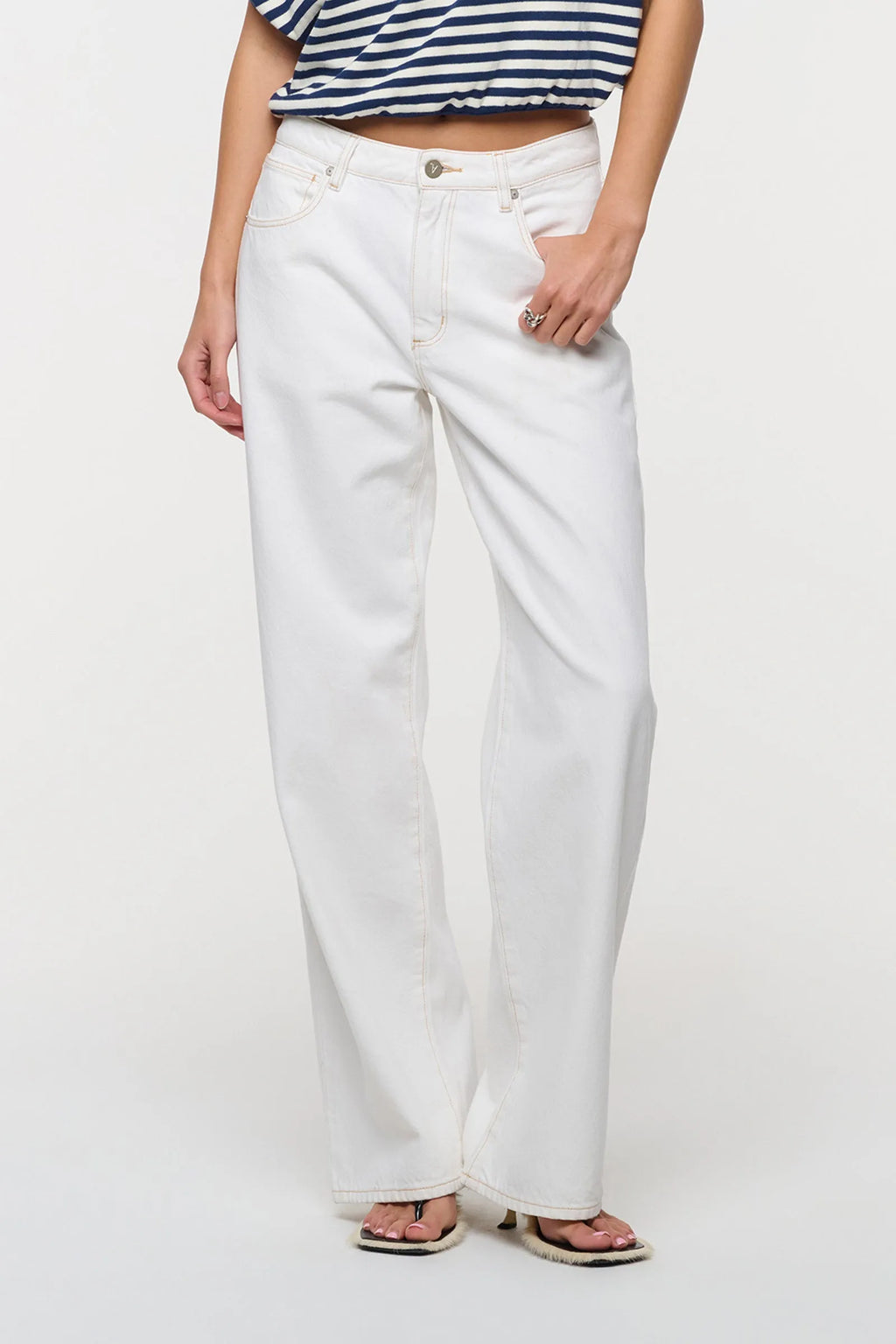 95 MID BAGGY PORCELAIN RECYCLED JEANS