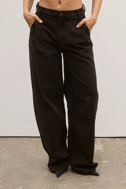 ASTON JEAN