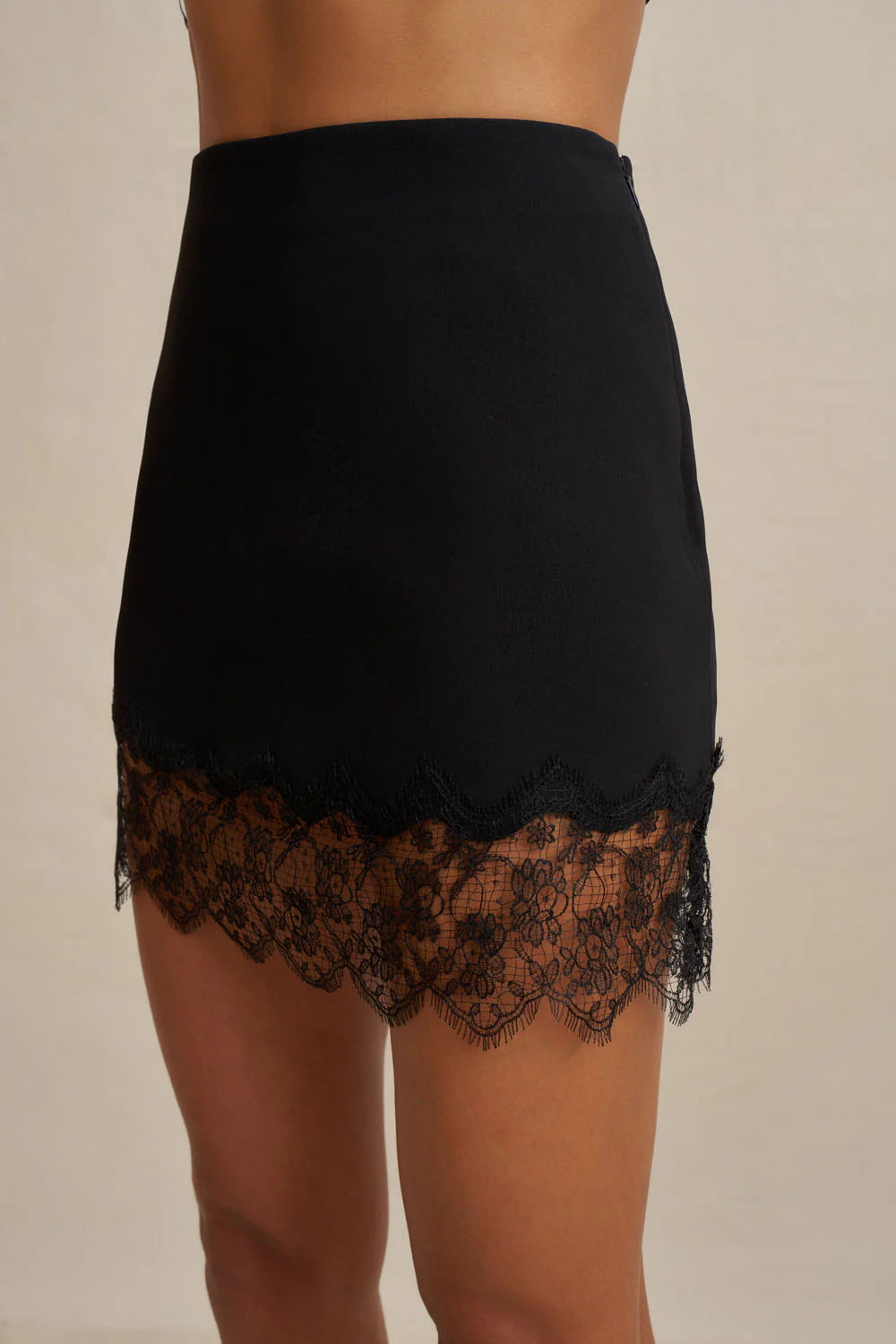ELODIE LACE MINI SKIRT