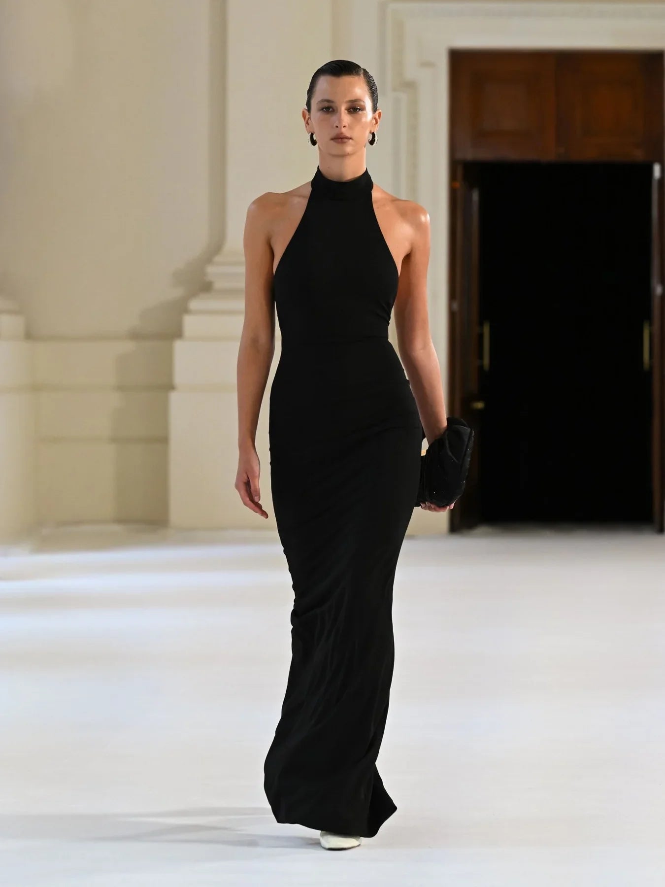 RHI GOWN