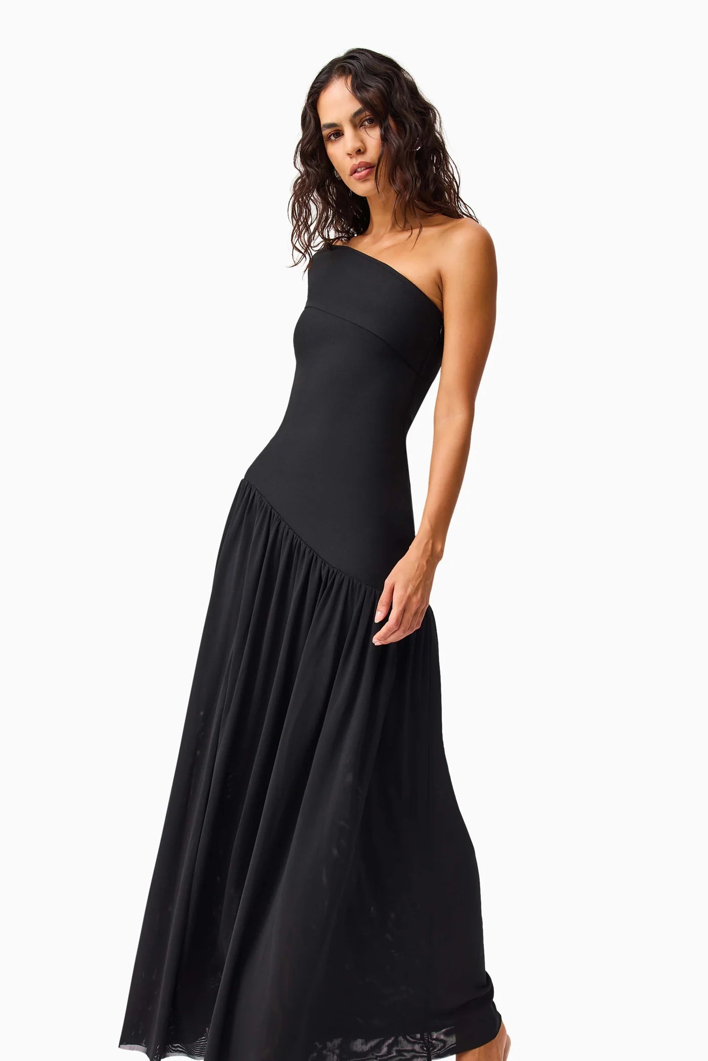 JESSELLE OFF THE SHOULDER GOWN