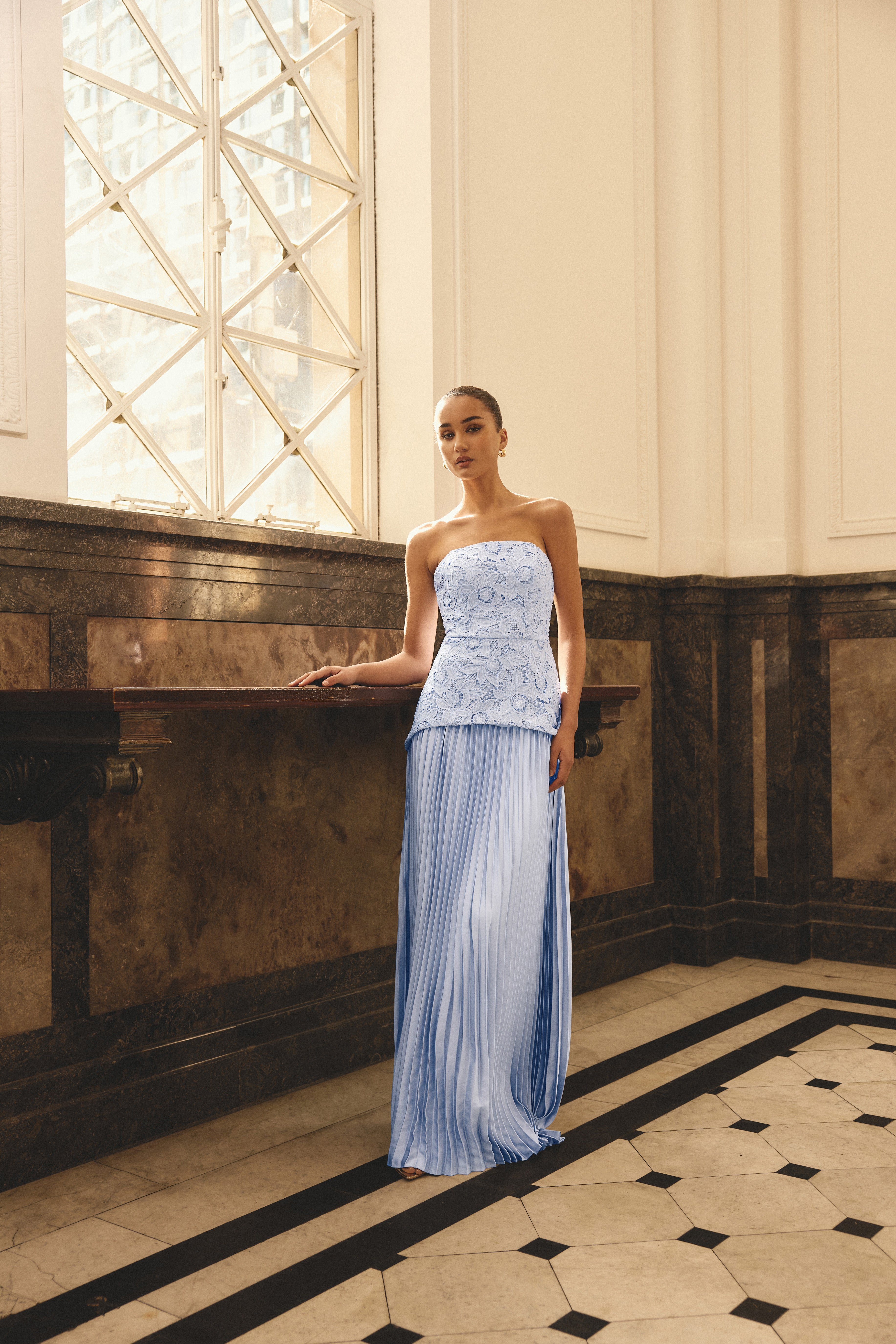 LUCY STRAPLESS GOWN