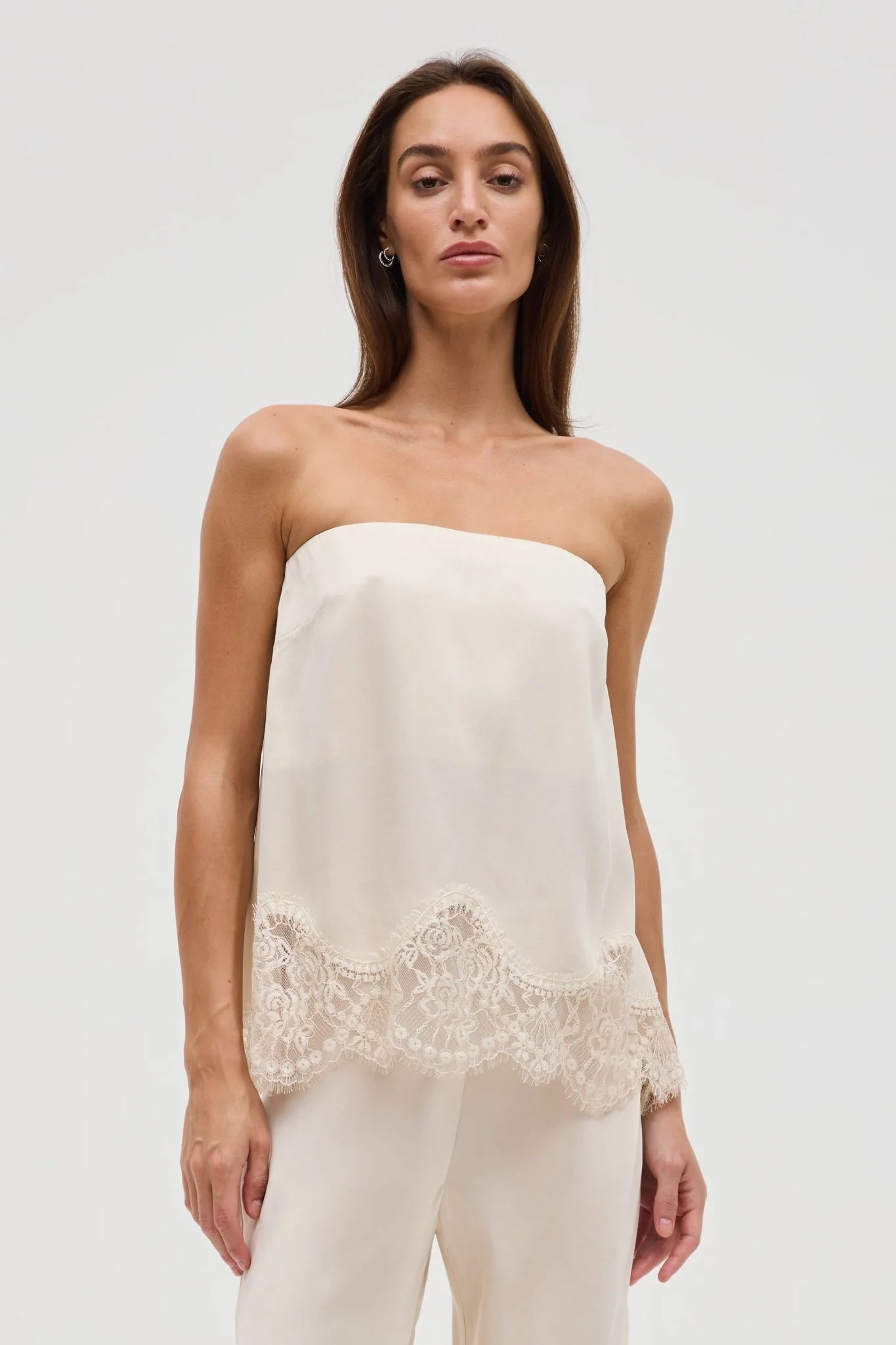 VISIONS STRAPLESS LACE TOP