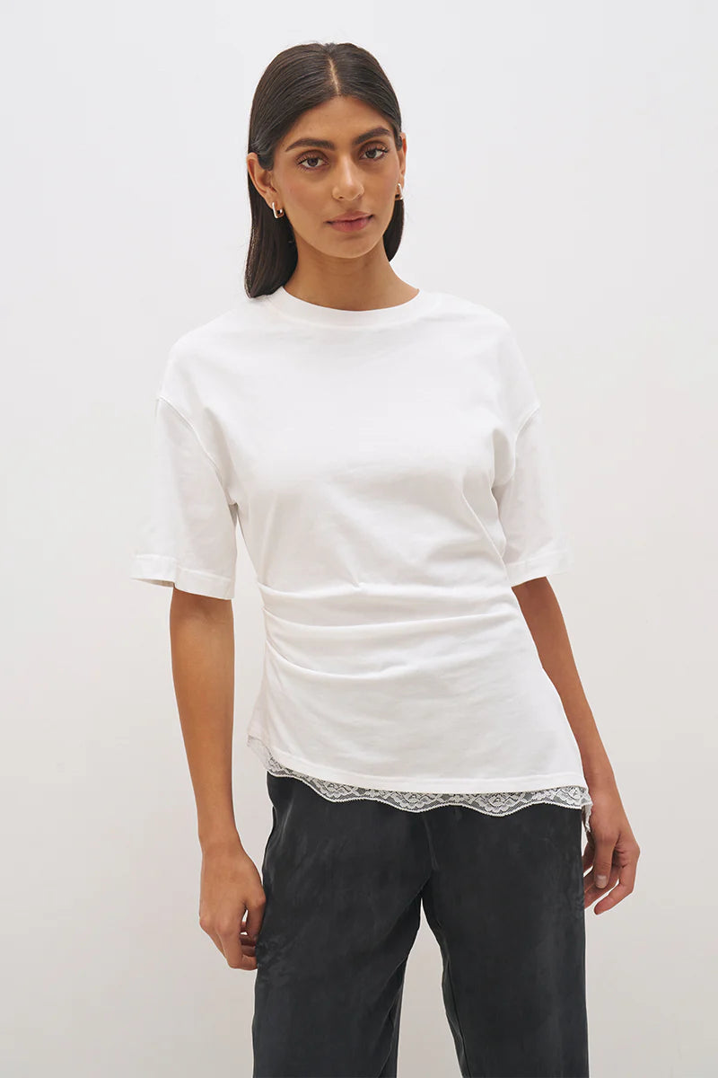 LIORA T-SHIRT