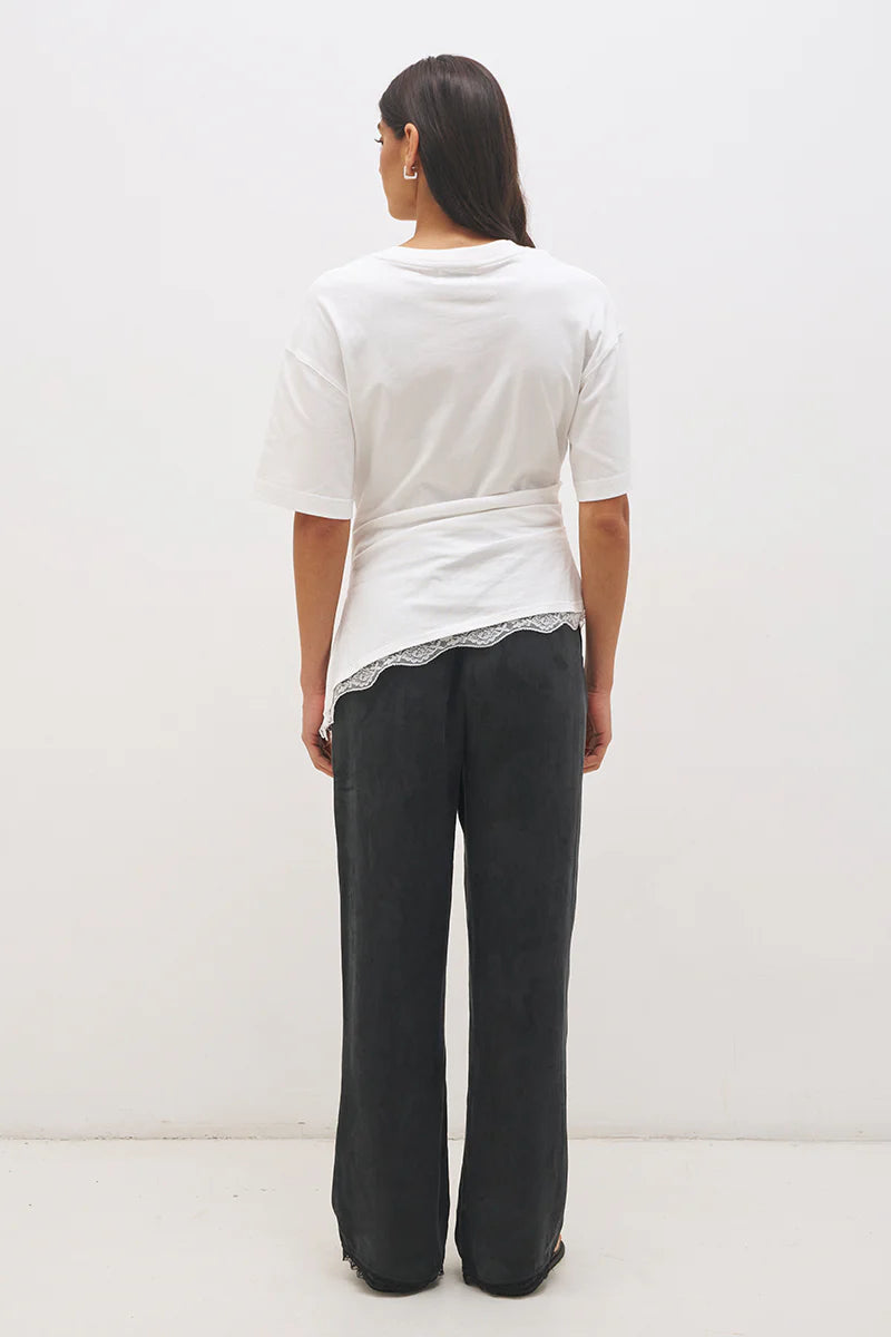 LIORA T-SHIRT