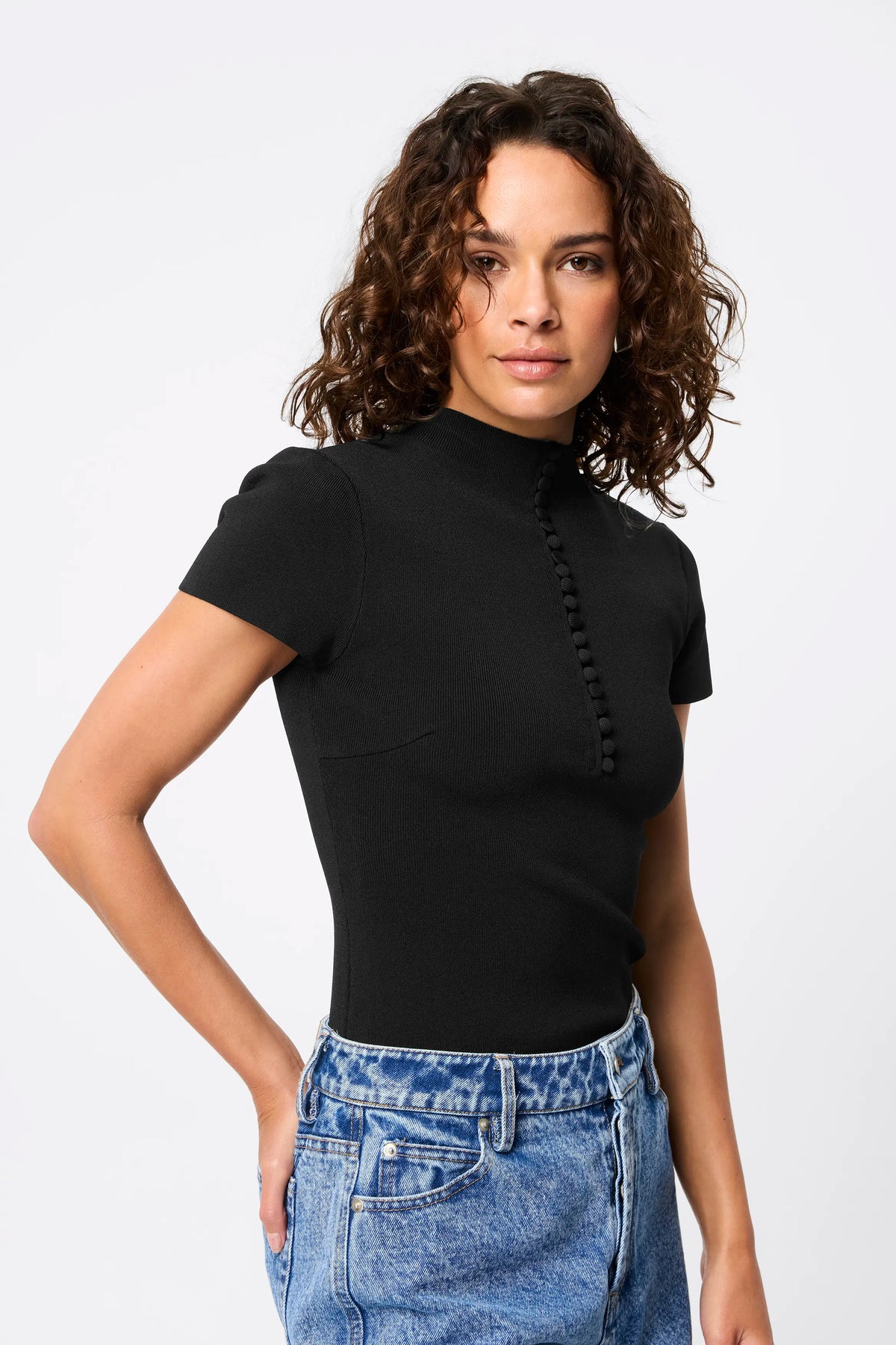 MAYFAIR SHORT SLEEVE TOP