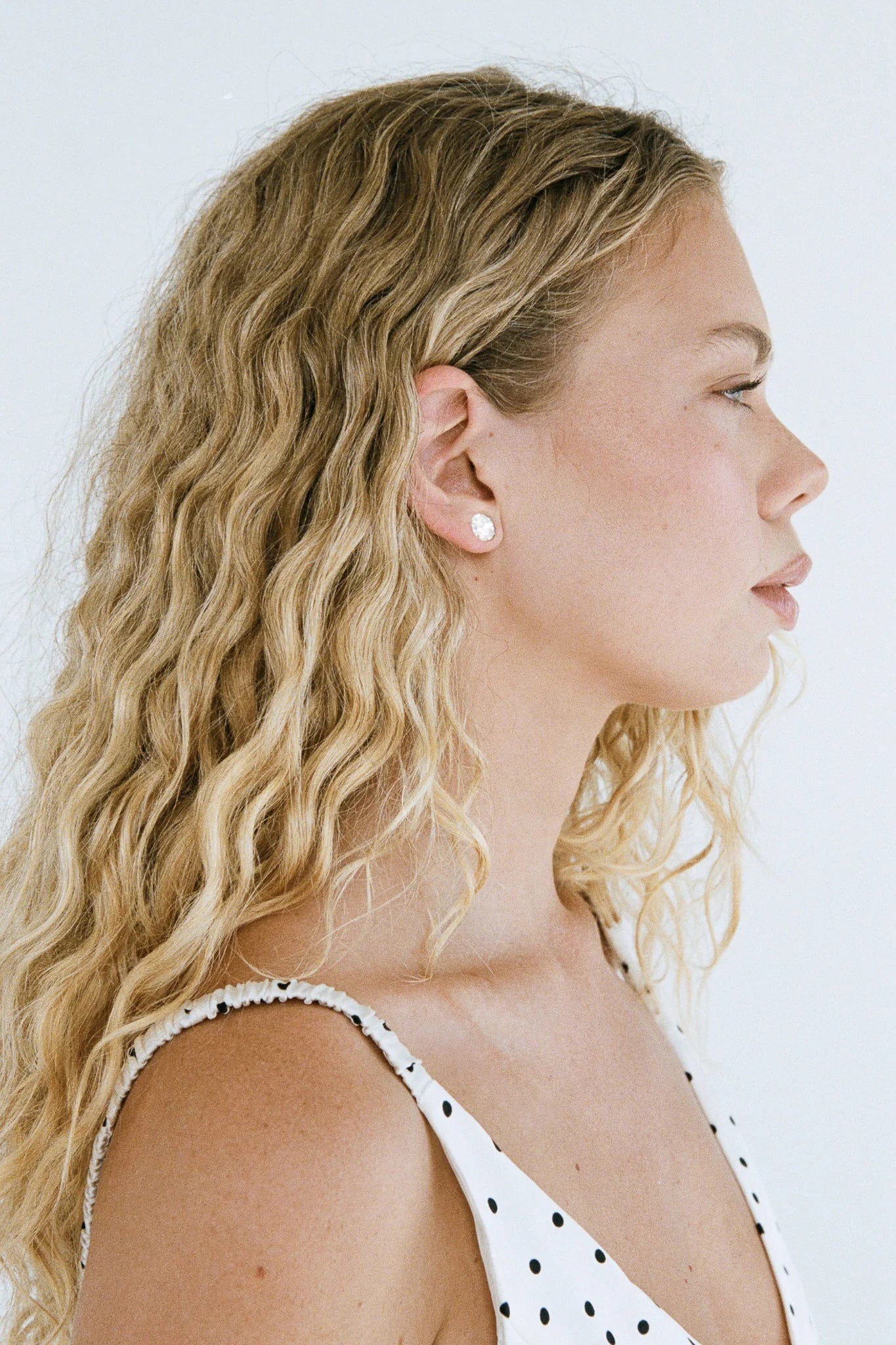 OVAL STUDS 2CT - GOLD